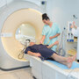 Jak wygląda i na czym polega rezonans magnetyczny (MRI)?